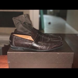 Men’s Gucci dress shoe, size 10, Brown.